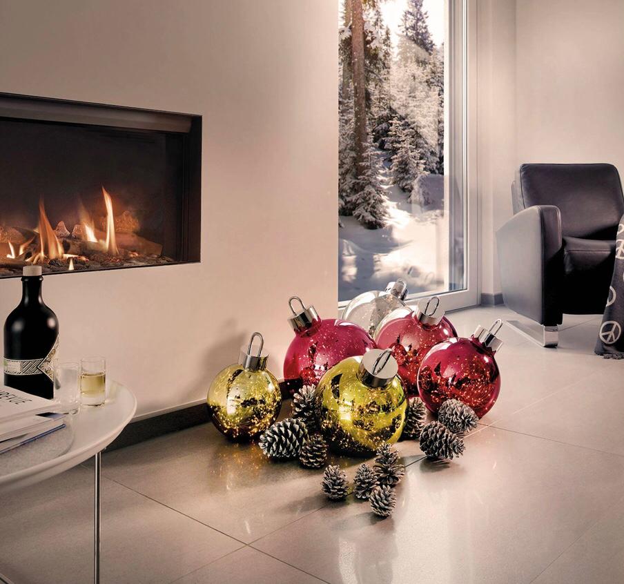 Christmas LED Oversized Baubles - Image 4