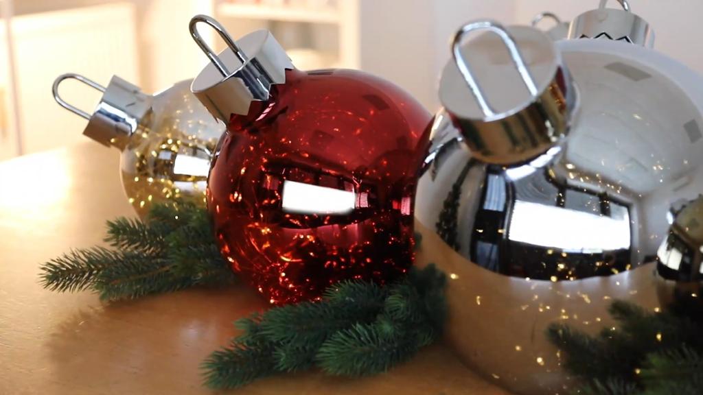 Christmas LED Oversized Baubles - Image 3