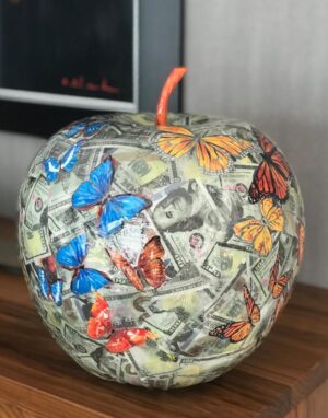 Money Flies Apple